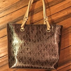 *Like New* MICHAEL KORS Patent Logo Mirror Tote
